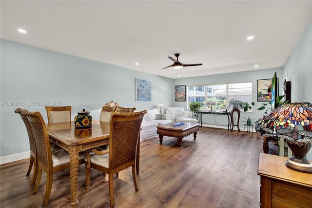 1516 S Lakeside Drive 105, Lake Worth, FL 33460