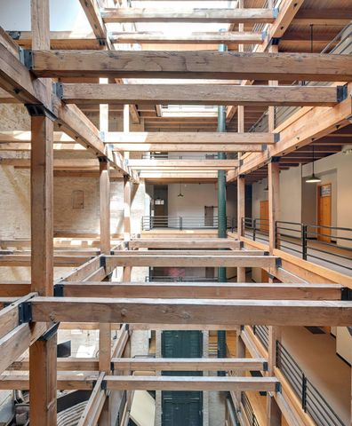 289 5th Street E 403, Saint Paul, MN 55101