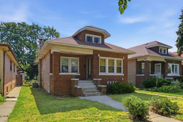 1112 S Taylor Avenue, Oak Park, IL 60304