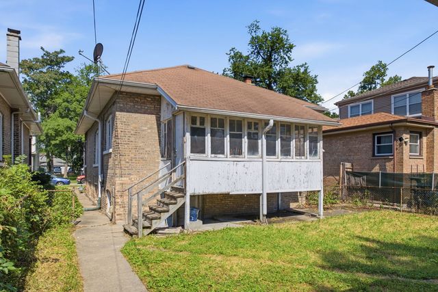 1112 S Taylor Avenue, Oak Park, IL 60304