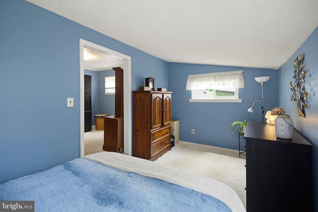 29 EVANS RD, Norristown, PA 19403