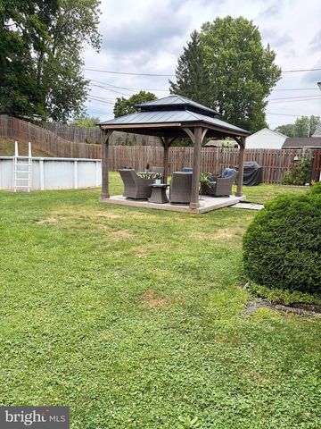 29 EVANS RD, Norristown, PA 19403