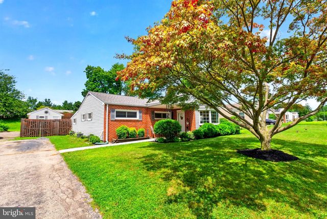 29 EVANS RD, Norristown, PA 19403