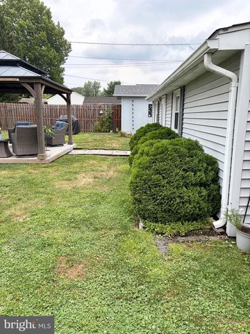29 EVANS RD, Norristown, PA 19403
