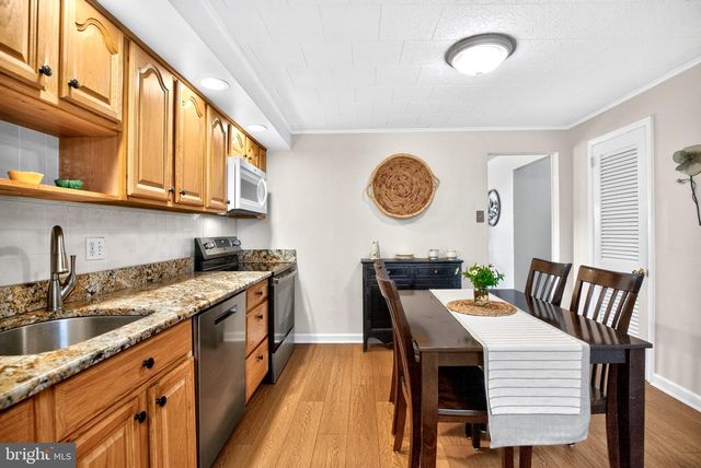 29 EVANS RD, Norristown, PA 19403