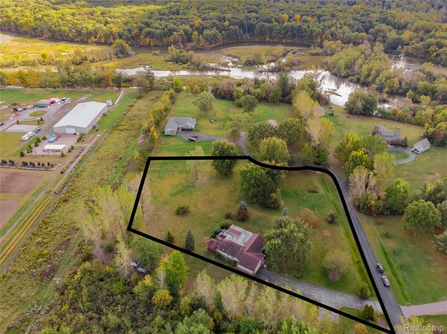 28237 W Huron River Drive, Flat Rock, MI 48134