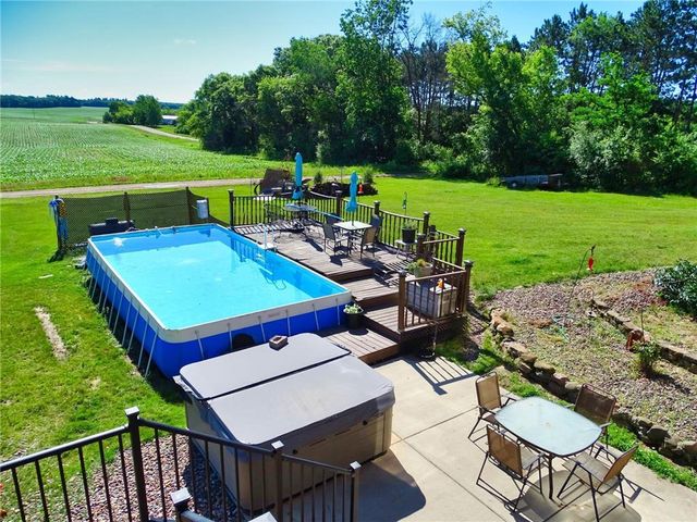 E560 Cedar Road, Eau Claire, WI 54701