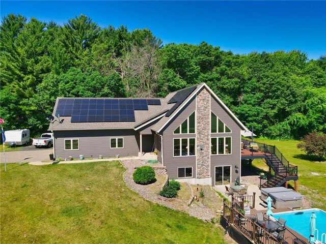 E560 Cedar Road, Eau Claire, WI 54701