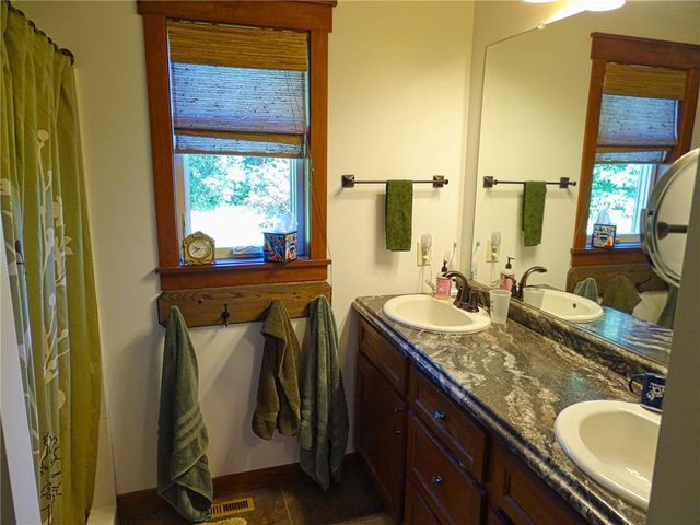 E560 Cedar Road, Eau Claire, WI 54701