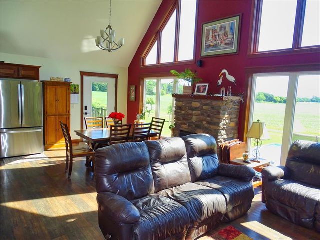 E560 Cedar Road, Eau Claire, WI 54701