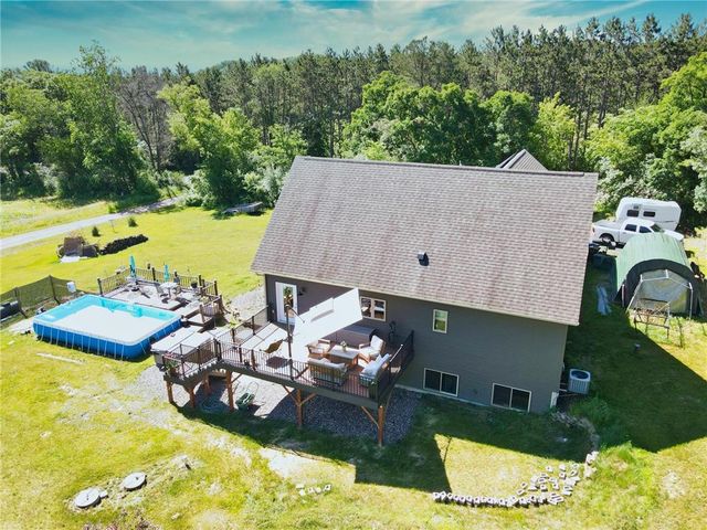 E560 Cedar Road, Eau Claire, WI 54701