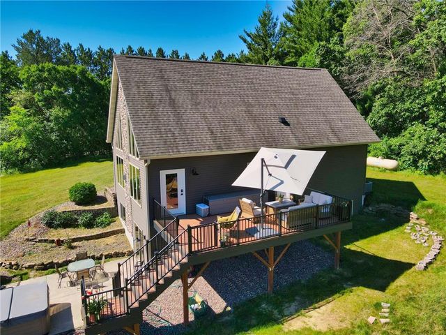 E560 Cedar Road, Eau Claire, WI 54701