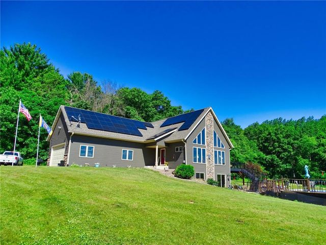 E560 Cedar Road, Eau Claire, WI 54701