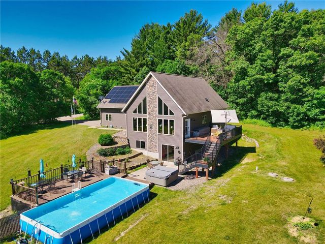 E560 Cedar Road, Eau Claire, WI 54701