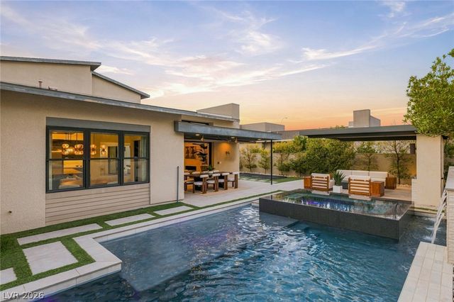 2211 Overlook Canyon Lane, Henderson, NV 89052