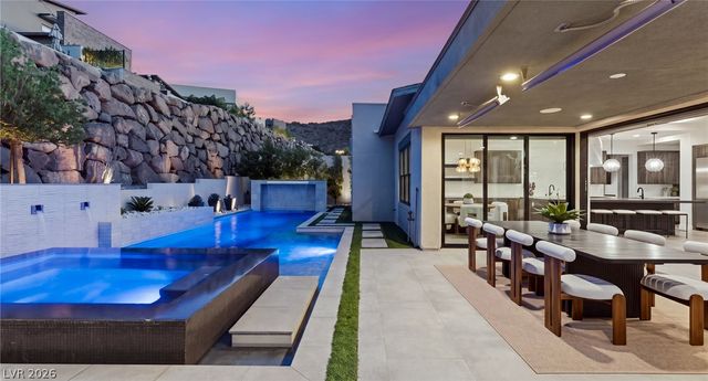 2211 Overlook Canyon Lane, Henderson, NV 89052