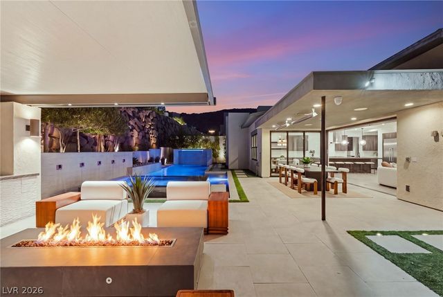 2211 Overlook Canyon Lane, Henderson, NV 89052