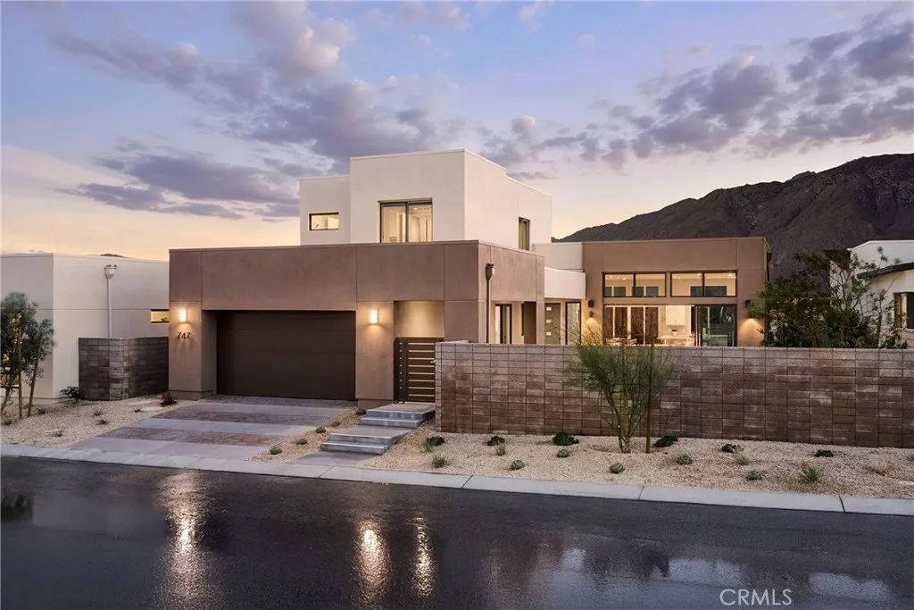 567 Flamingo Boulevard, Palm Springs, CA 92262