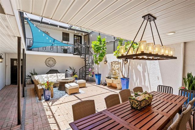 5009 S ELBERON STREET, Tampa, FL 33611