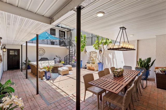 5009 S ELBERON STREET, Tampa, FL 33611