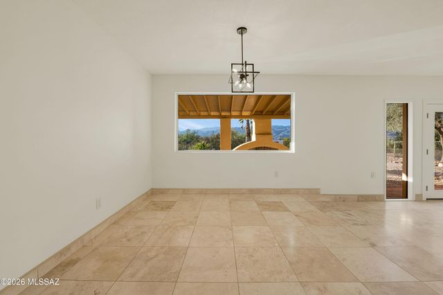 1015 N Camino Del Codorniz, Tucson, AZ 85748