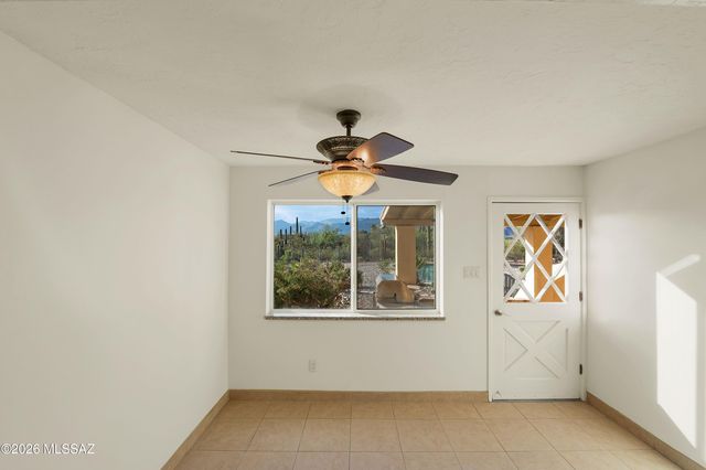 1015 N Camino Del Codorniz, Tucson, AZ 85748