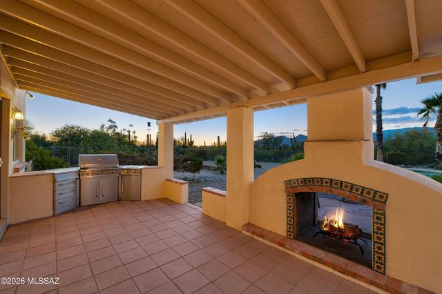 1015 N Camino Del Codorniz, Tucson, AZ 85748
