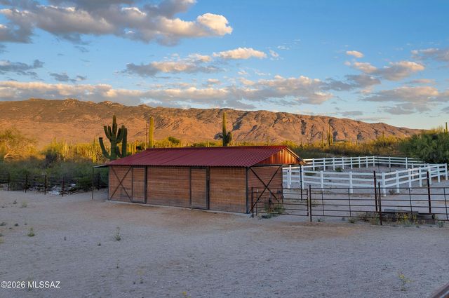 1015 N Camino Del Codorniz, Tucson, AZ 85748
