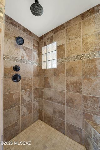 1015 N Camino Del Codorniz, Tucson, AZ 85748