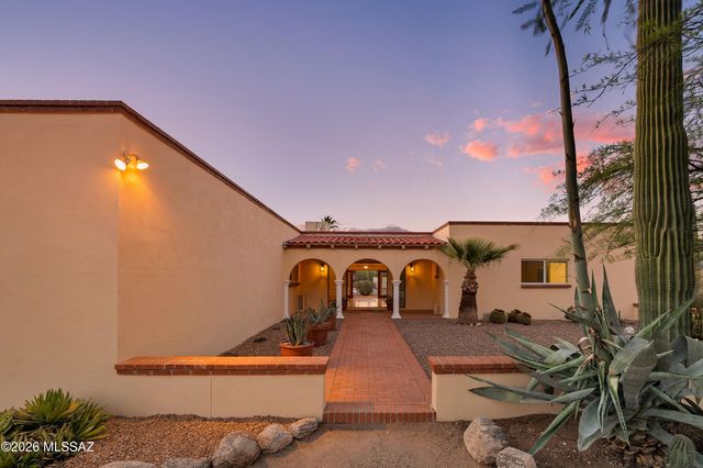 1015 N Camino Del Codorniz, Tucson, AZ 85748