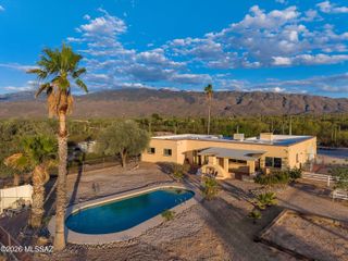 1015 N Camino Del Codorniz, Tucson, AZ 85748