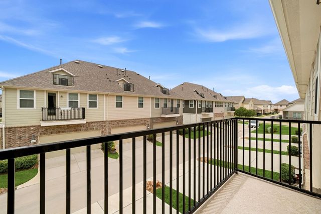 9466 Caddo Ridge Lane, Cypress, TX 77433