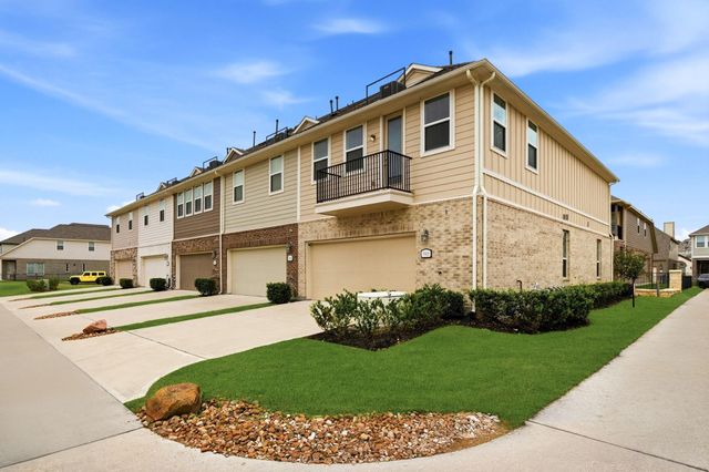 9466 Caddo Ridge Lane, Cypress, TX 77433