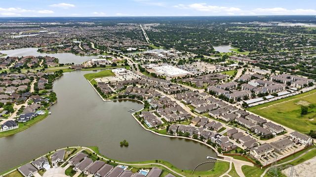 9466 Caddo Ridge Lane, Cypress, TX 77433