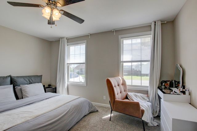 112 Pappy Dr, Oak Grove, KY 42262