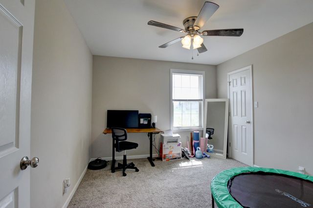 112 Pappy Dr, Oak Grove, KY 42262