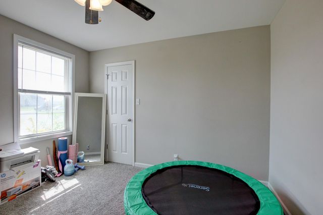 112 Pappy Dr, Oak Grove, KY 42262