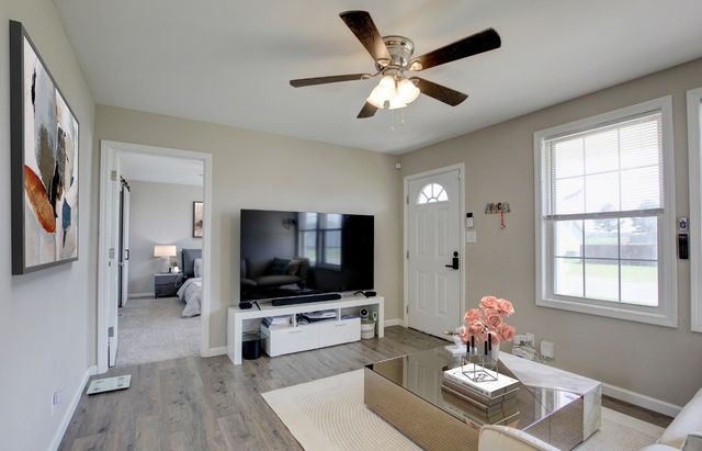 112 Pappy Dr, Oak Grove, KY 42262