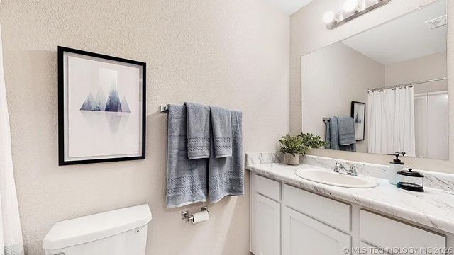 3007 S 16th Place, Broken Arrow, OK 74012