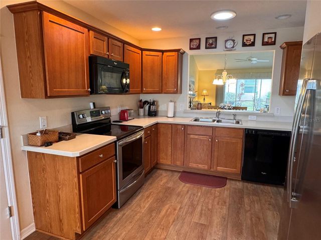 1106 HOLLYHOCK WAY, The Villages, FL 32163