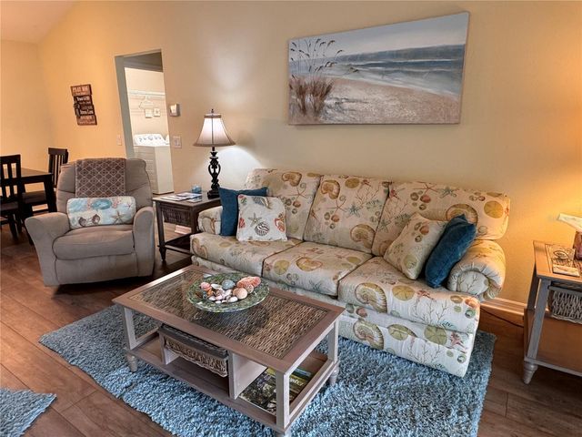 1106 HOLLYHOCK WAY, The Villages, FL 32163