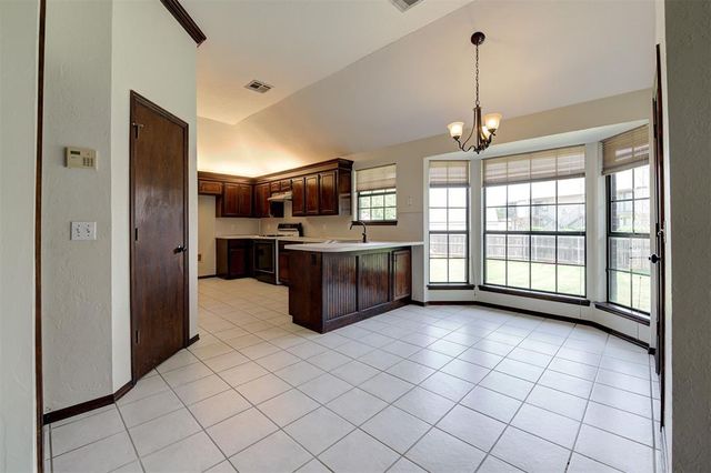 3053 SW 92nd Street, Oklahoma City, OK 73159