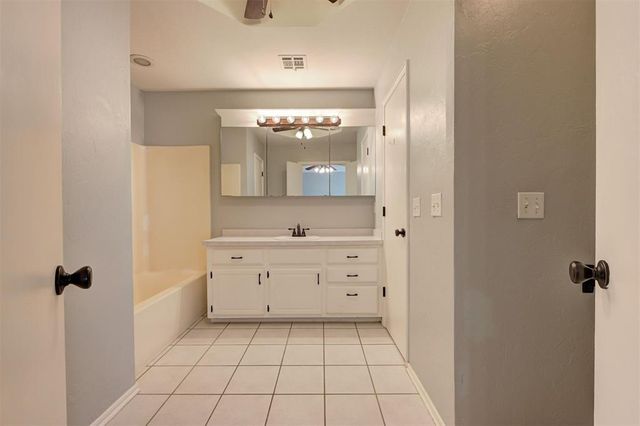 3053 SW 92nd Street, Oklahoma City, OK 73159