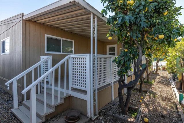 971 Borden 2, San Marcos, CA 92069