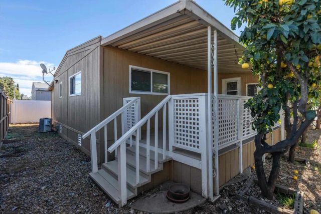 971 Borden 2, San Marcos, CA 92069