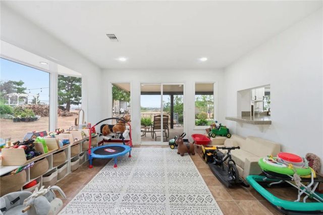 18740 Cable, Perris, CA 92570