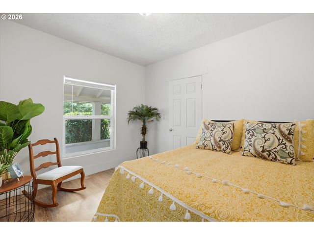 7029 Se 85TH Ave, Portland, OR 97266