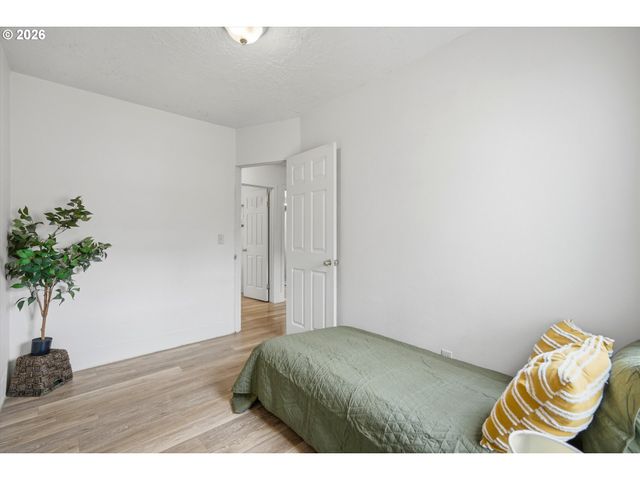 7029 Se 85TH Ave, Portland, OR 97266