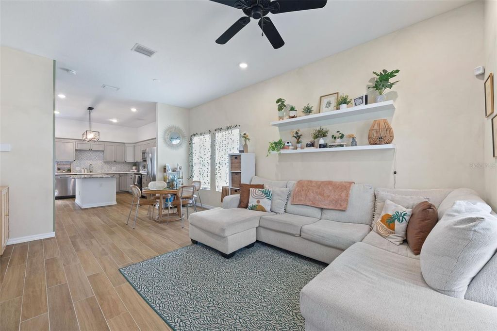 Image 2 of property listing at 3403 E 10TH AVENUE, Tampa, FL 33605