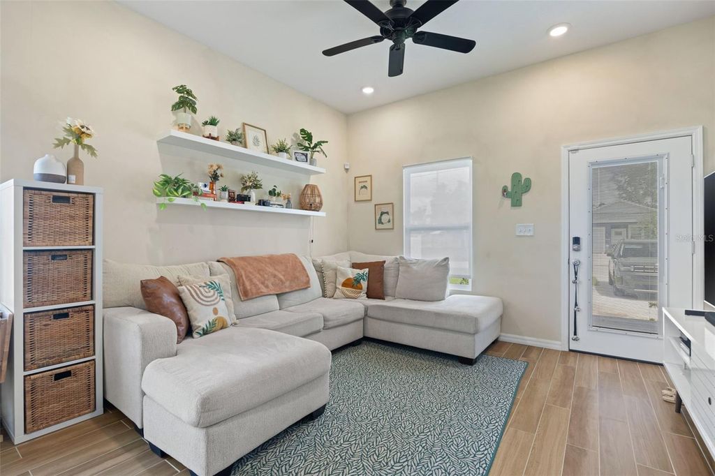 Image 3 of property listing at 3403 E 10TH AVENUE, Tampa, FL 33605